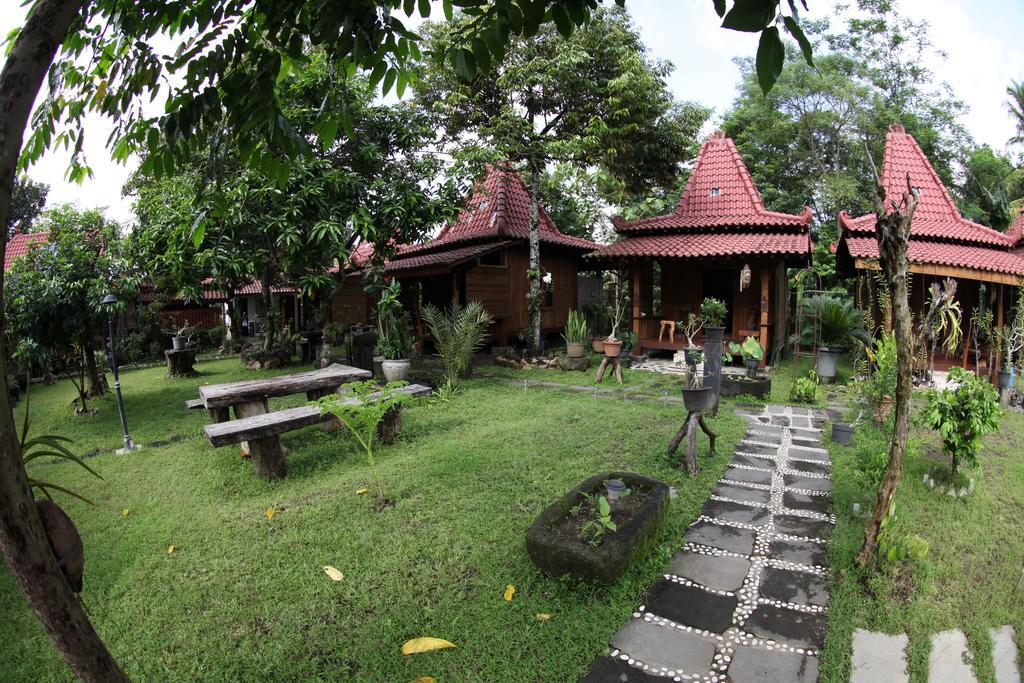 Omah Garengpoeng Guest House Magelang Kültér fotó